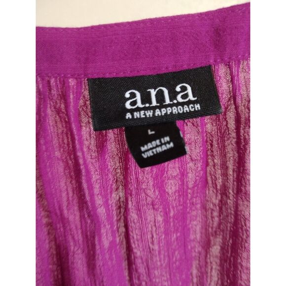 NWT a.n.a. Purple V-Neck Sleeveless Flowy Blouse Sz Large - Picture 5 of 5